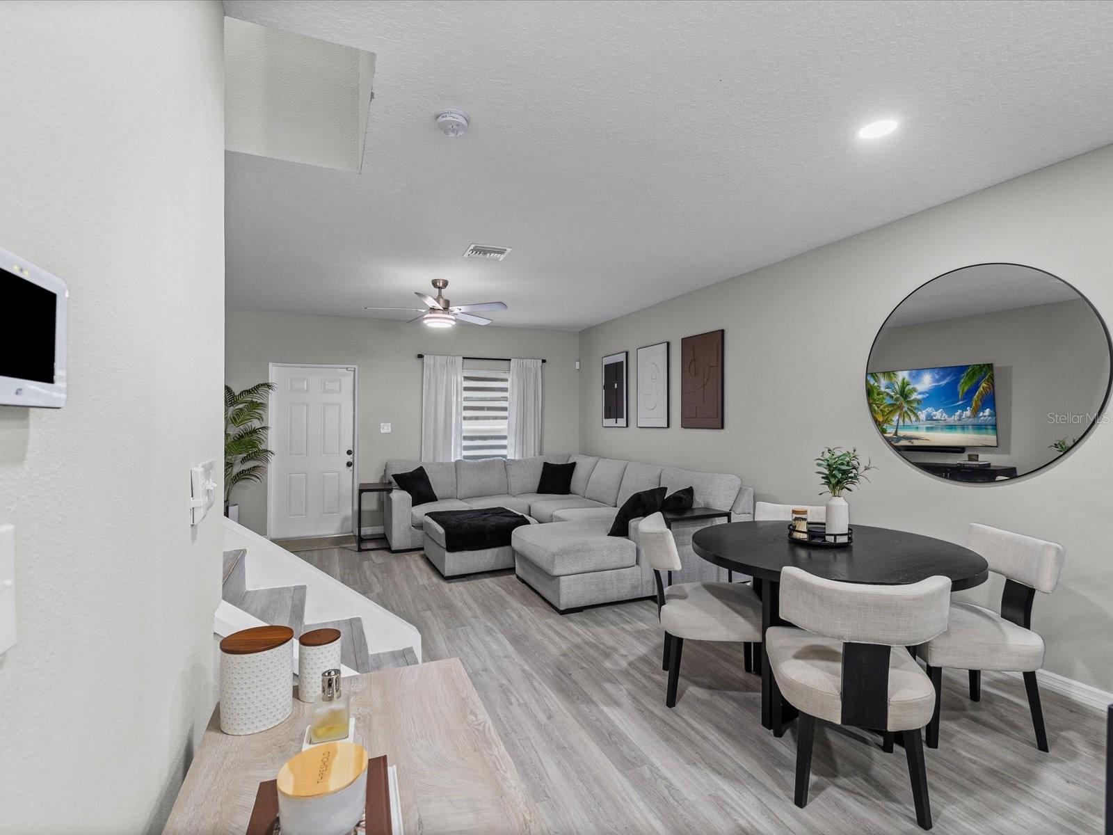 MANHATTAN-HUMPHREY TWNHMS U - Residential Lease