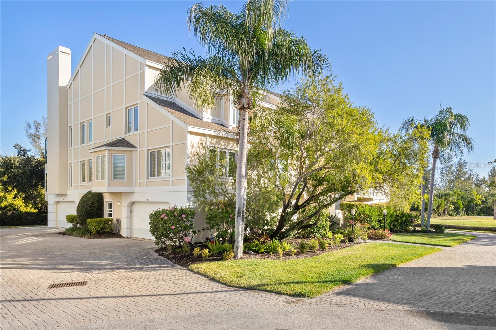 TIDY ISLAND PH III - Residential