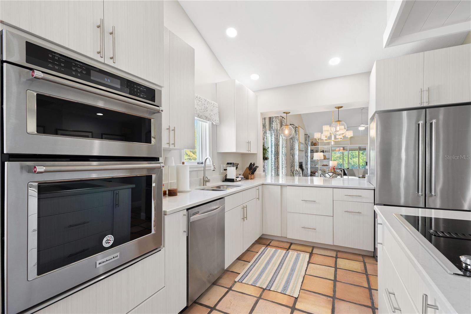 TIDY ISLAND PH III - Residential