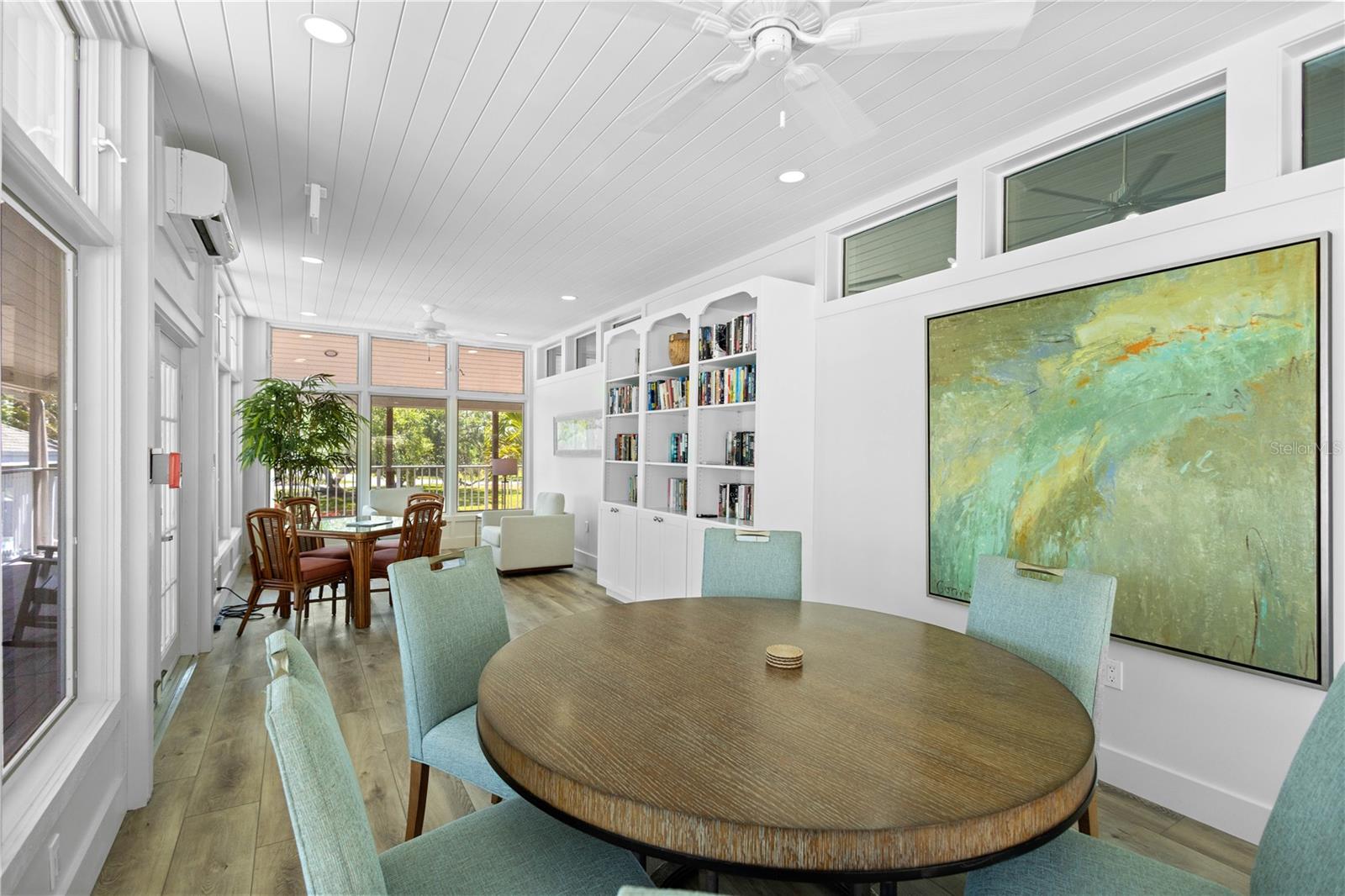 TIDY ISLAND PH III - Residential