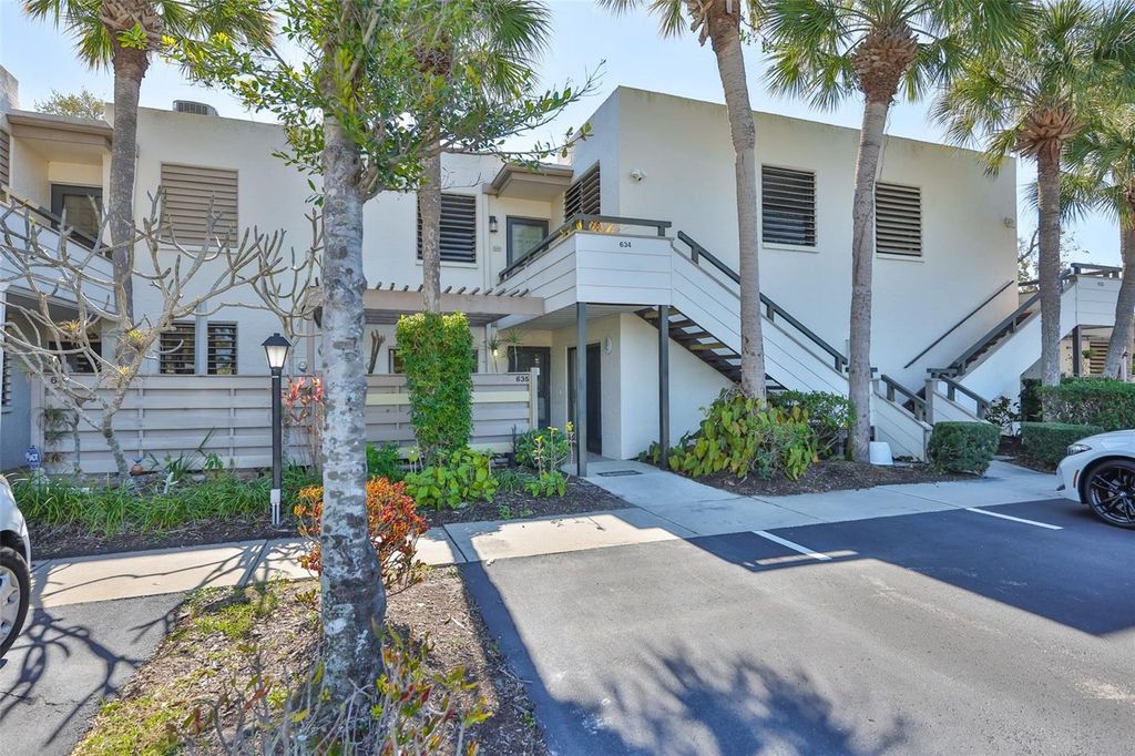 Photo of 635 Woodlawn Drive #635, Bradenton, FL 34210 (MLS # A4683537)