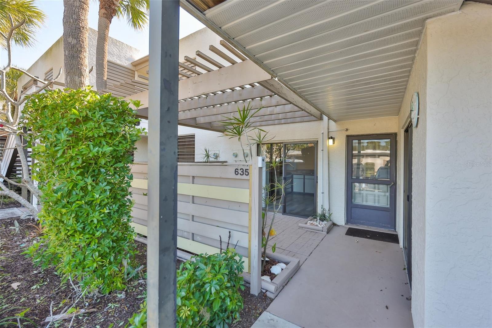 635 WOODLAWN DRIVE 635