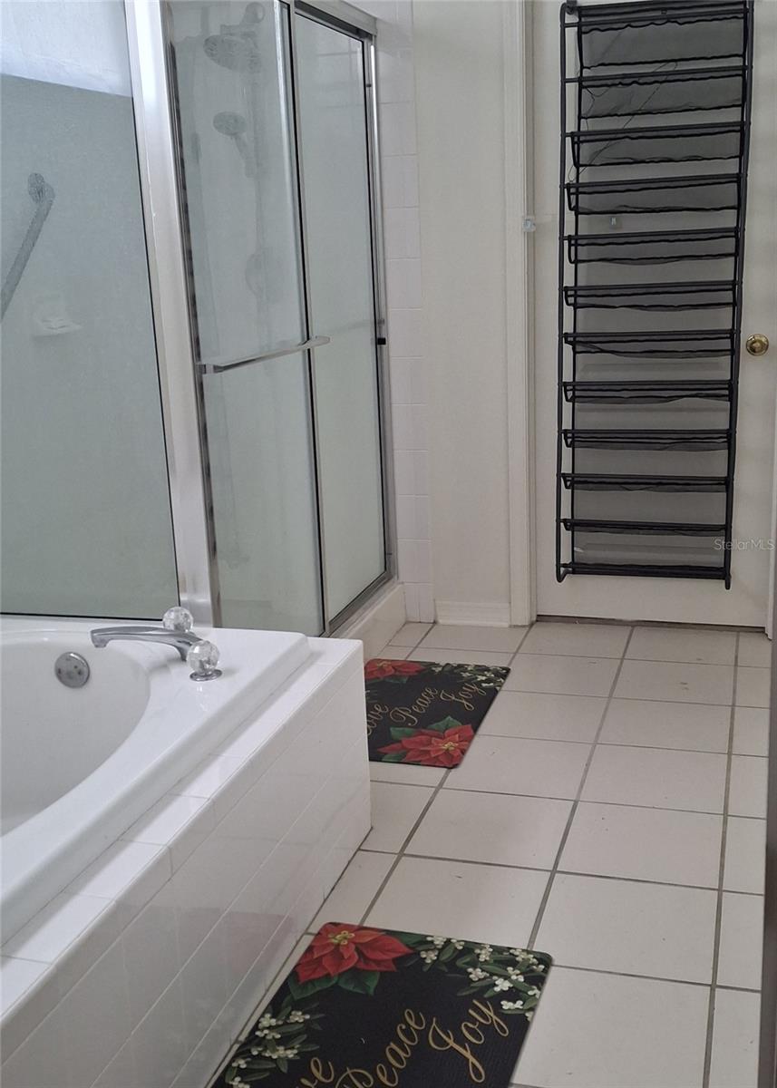 HUNTERS RIDGE - Residential