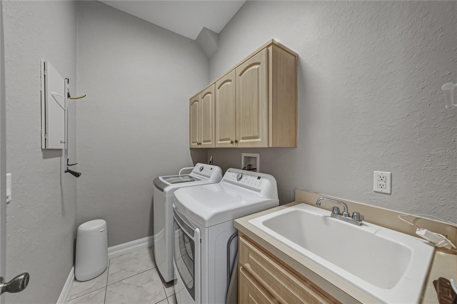 LAKE JOVITA GOLF & COUNTRY CLUB PH 04 C - Residential