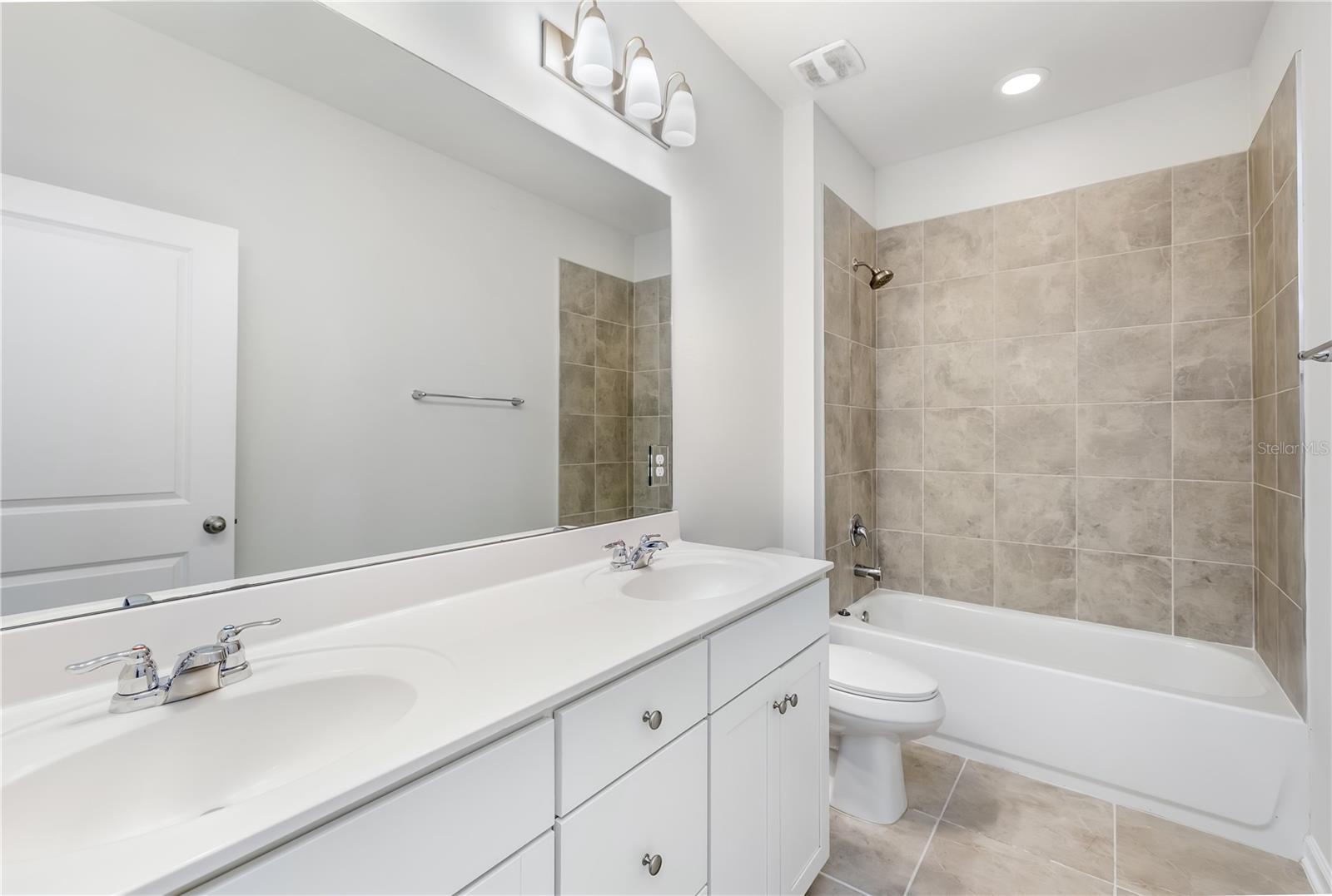 GRAND LNDGS PH 4 - Residential