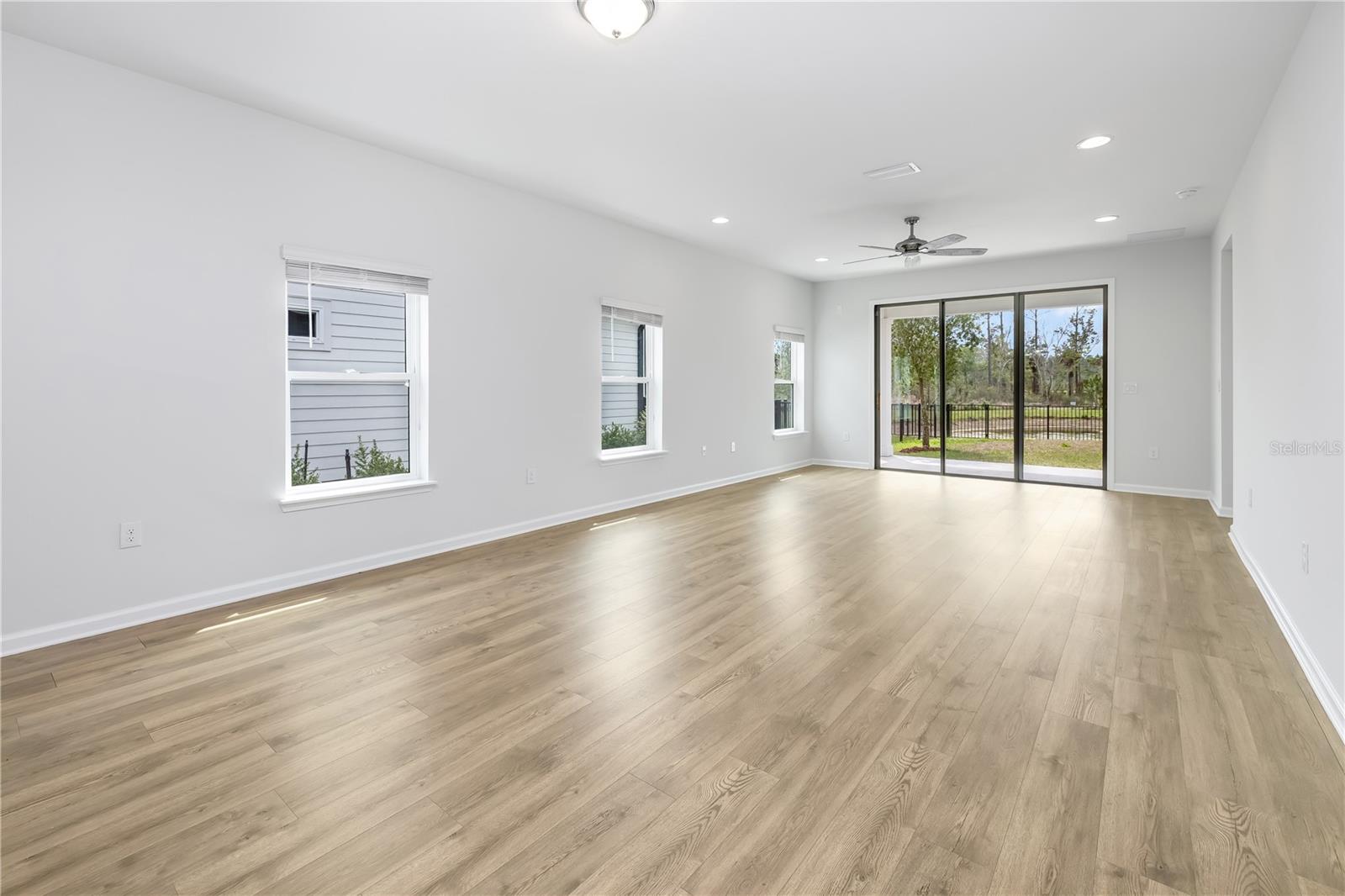 GRAND LNDGS PH 4 - Residential