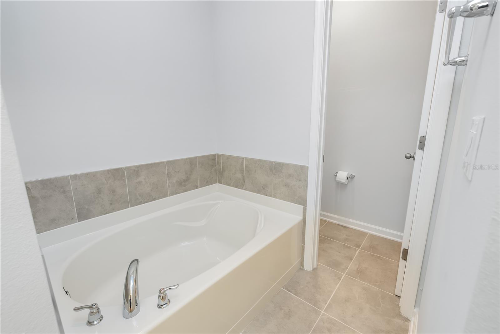 GRAND LNDGS PH 4 - Residential