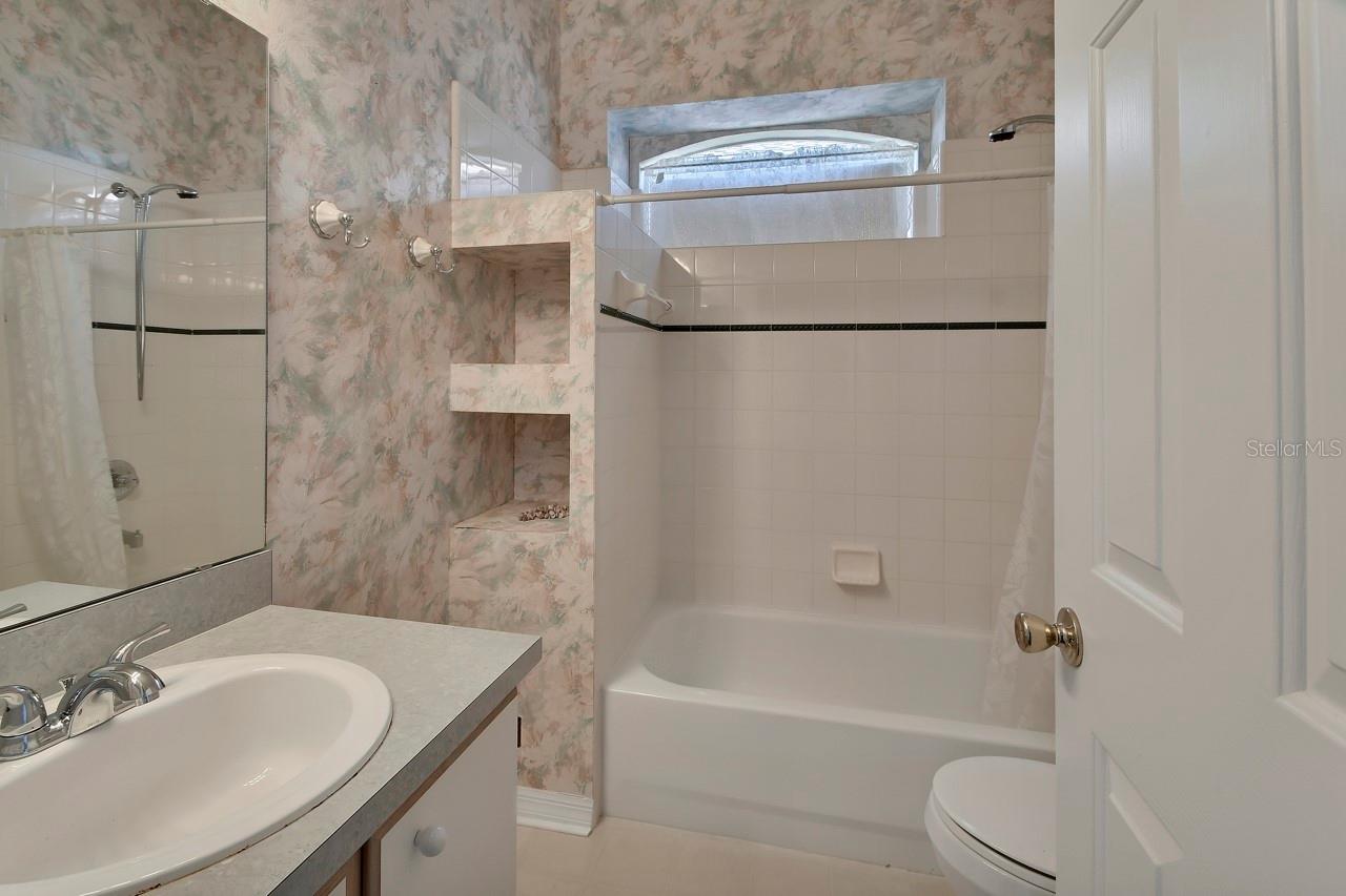 CASCADES UNIT 01 - Residential