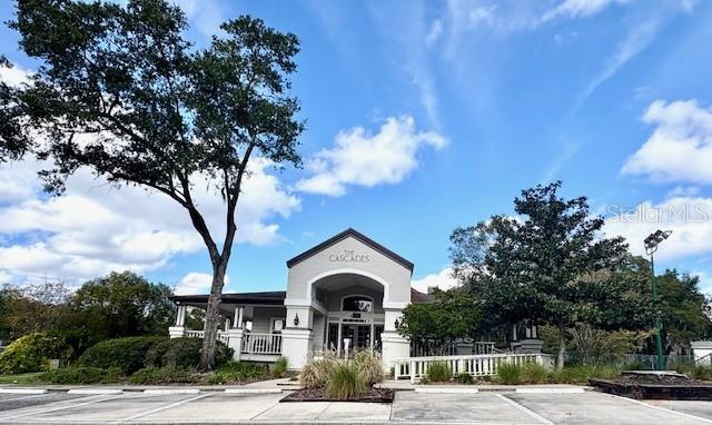 CASCADES UNIT 01 - Residential