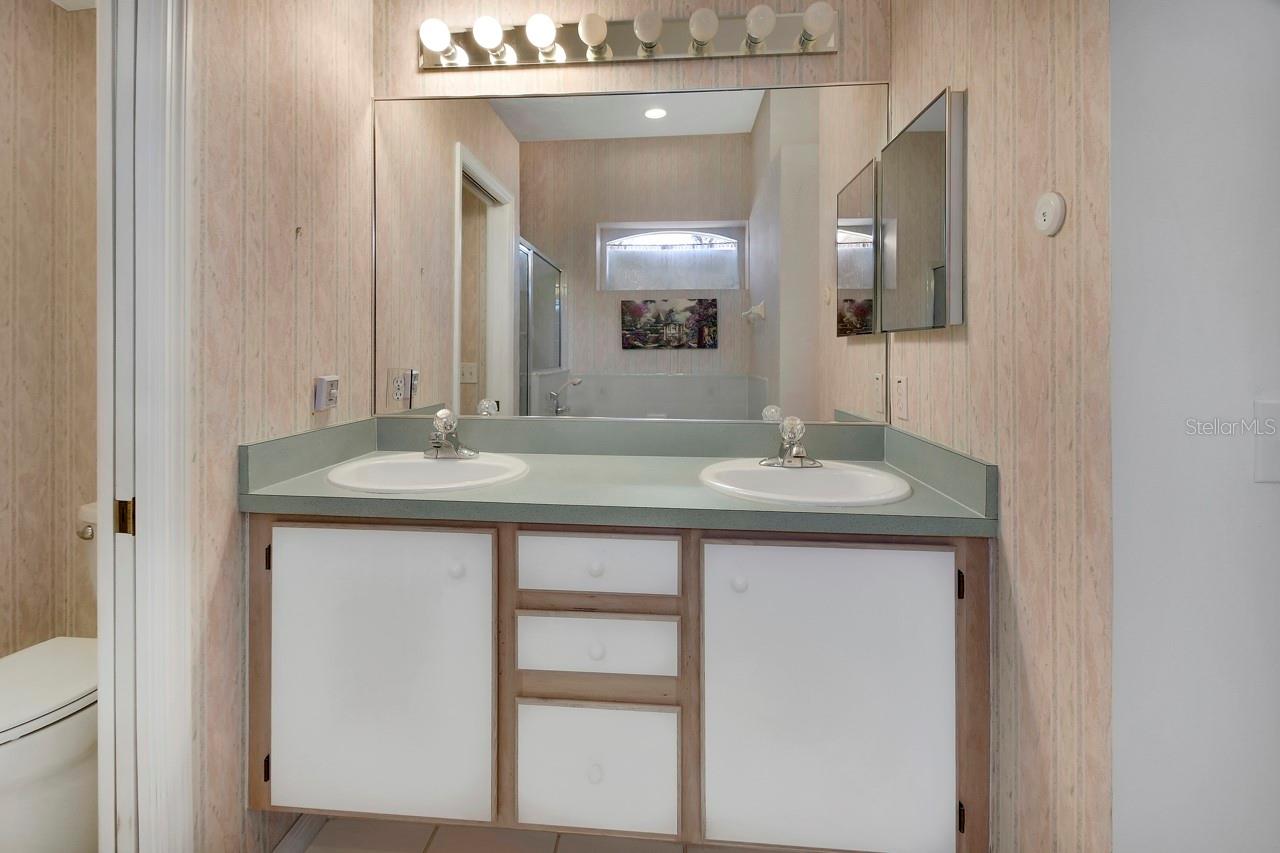 CASCADES UNIT 01 - Residential