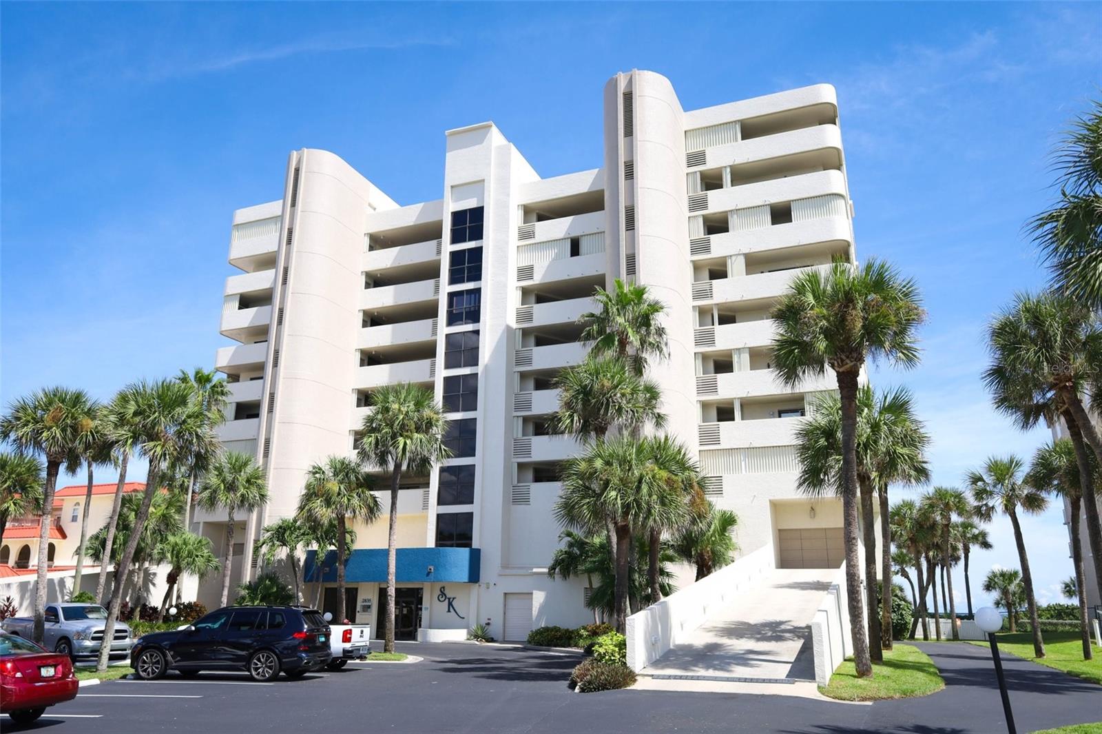 2835 N HIGHWAY A1A 502