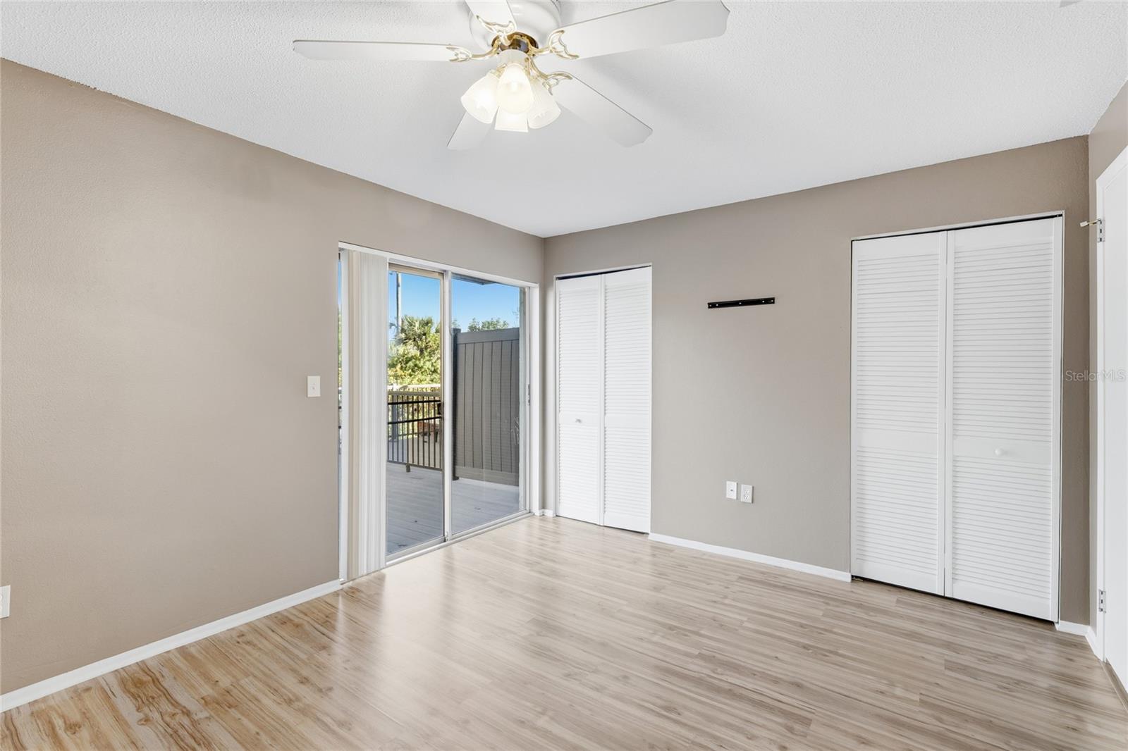 RAMBLEWOOD ACRES - Residential