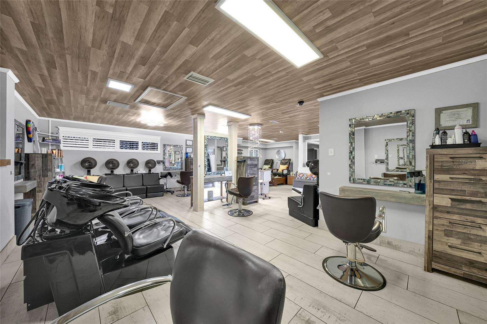 BELLEAIR MANOR UNIT 1 & 2 - Commercial Sale