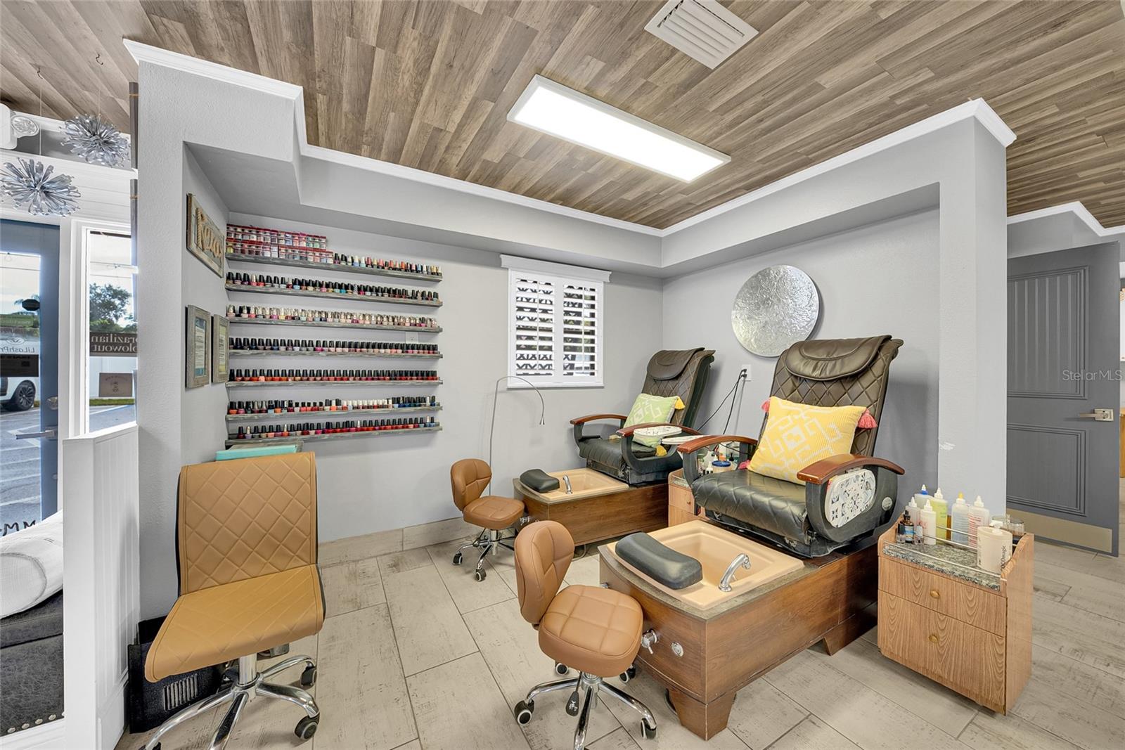 BELLEAIR MANOR UNIT 1 & 2 - Commercial Sale