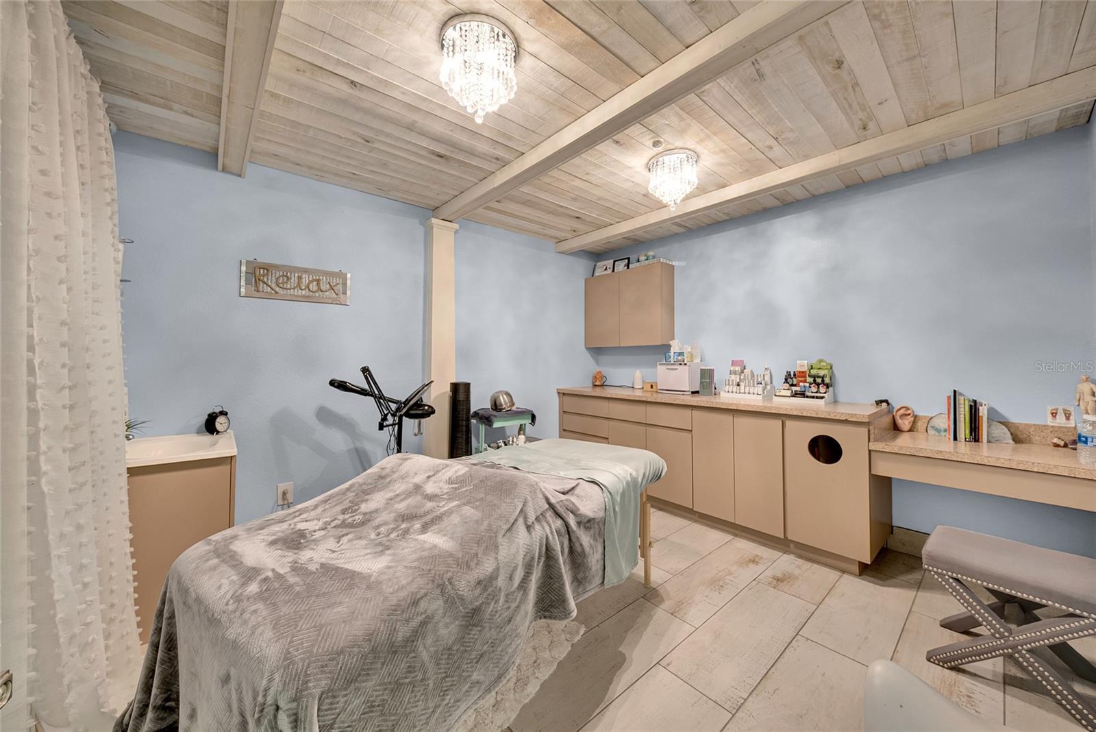 BELLEAIR MANOR UNIT 1 & 2 - Commercial Sale