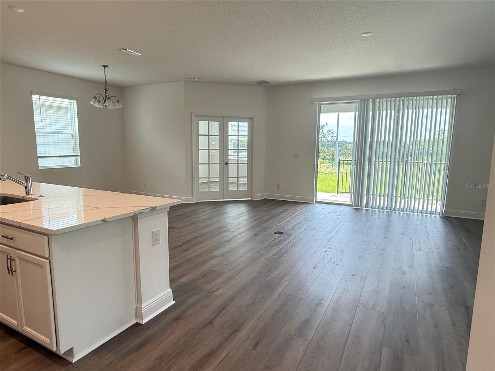7497 CATANIA LOOP