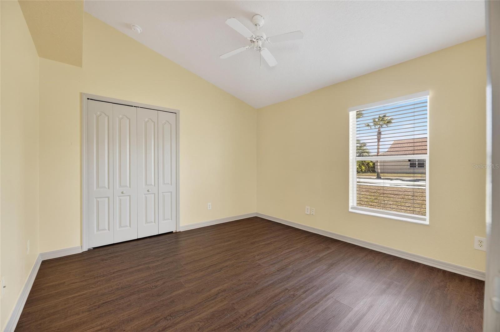 WELLINGTON NORTH AT BAY PARK - Residential