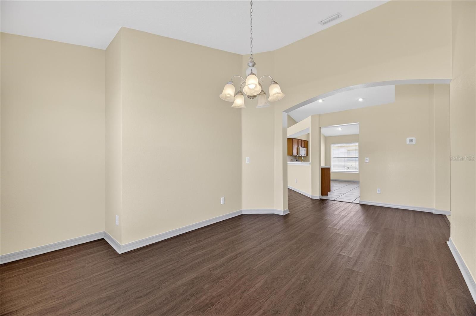 WELLINGTON NORTH AT BAY PARK - Residential