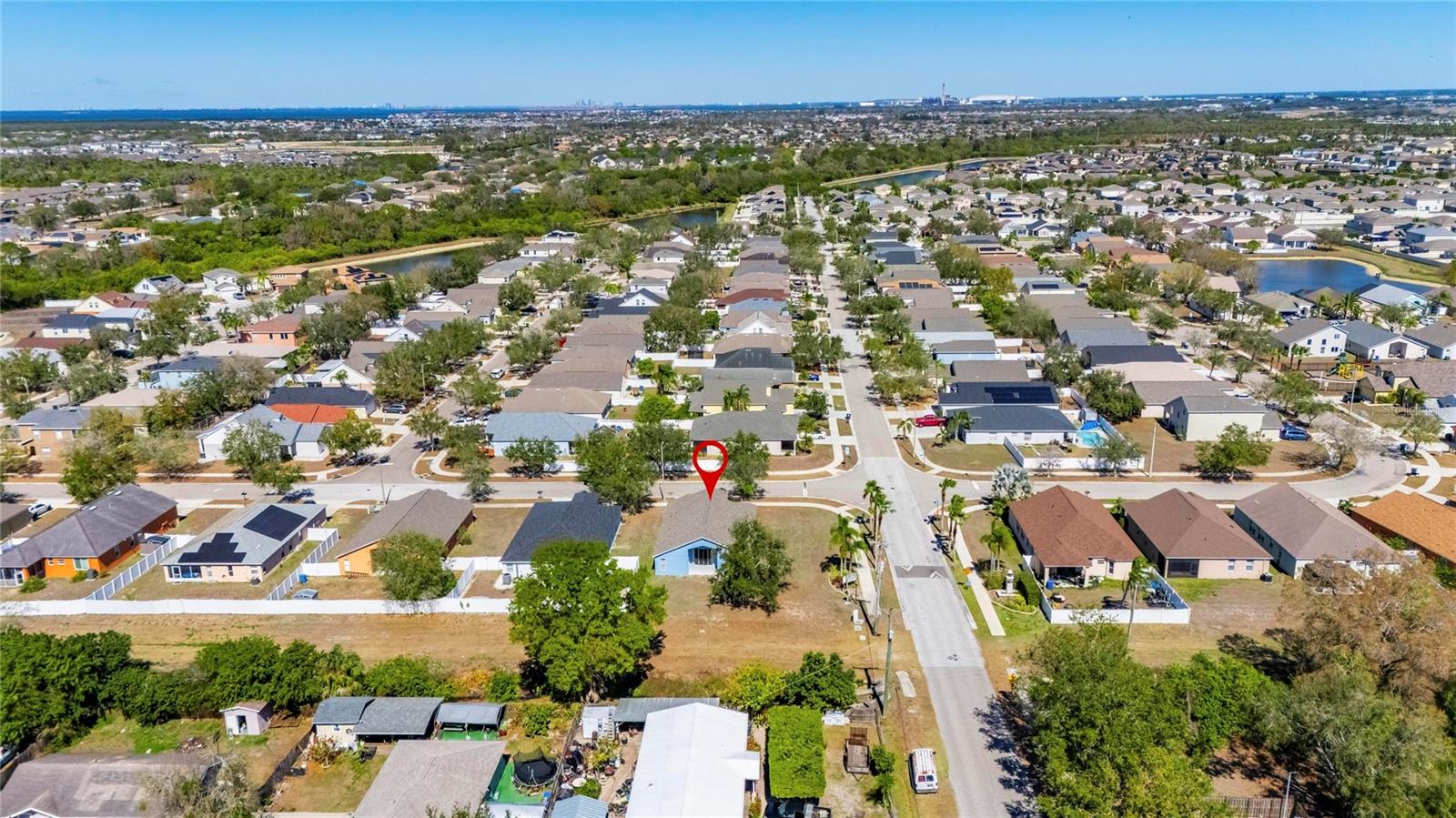 WELLINGTON NORTH AT BAY PARK - Residential