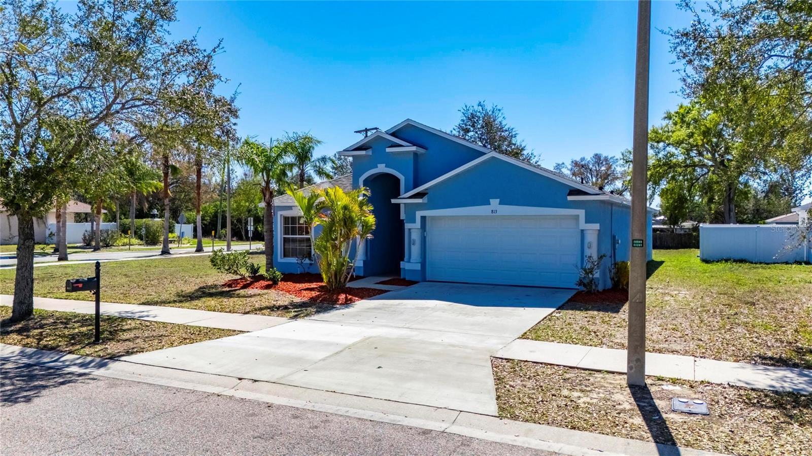 WELLINGTON NORTH AT BAY PARK - Residential