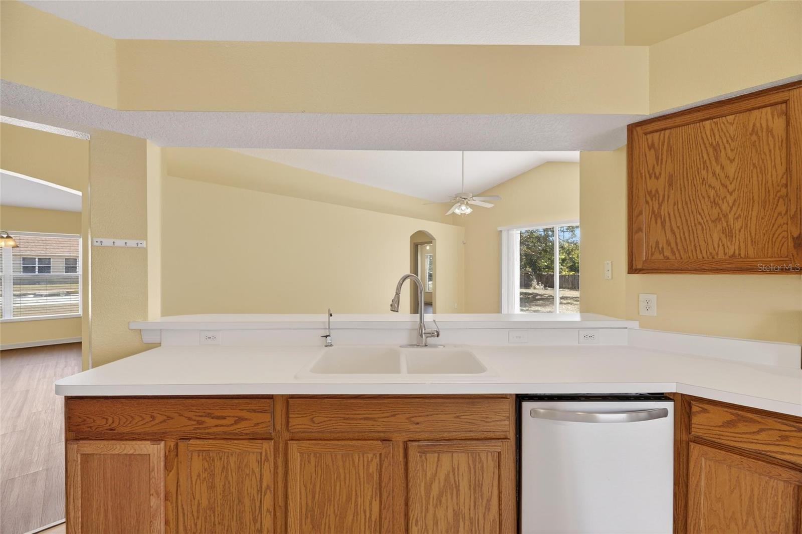 WELLINGTON NORTH AT BAY PARK - Residential