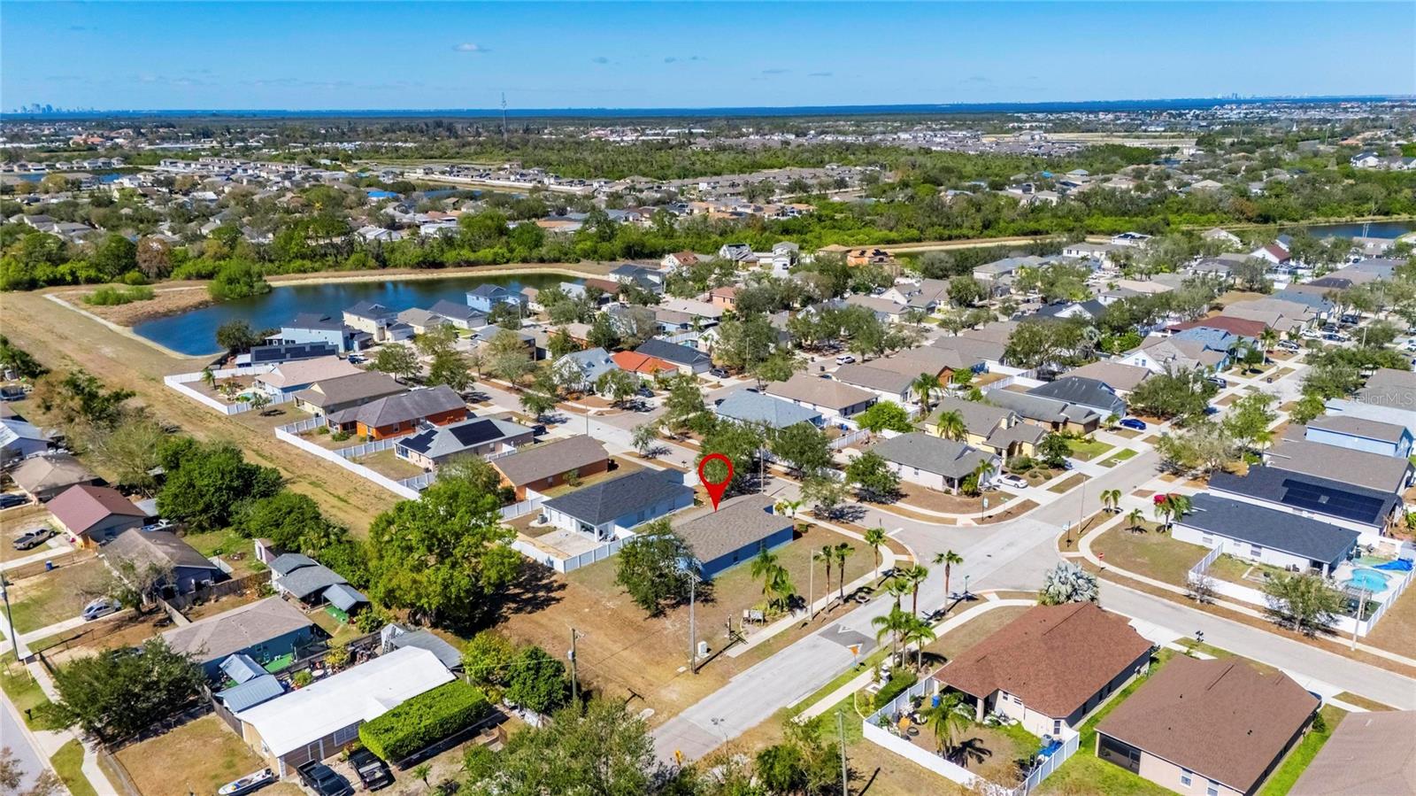 WELLINGTON NORTH AT BAY PARK - Residential