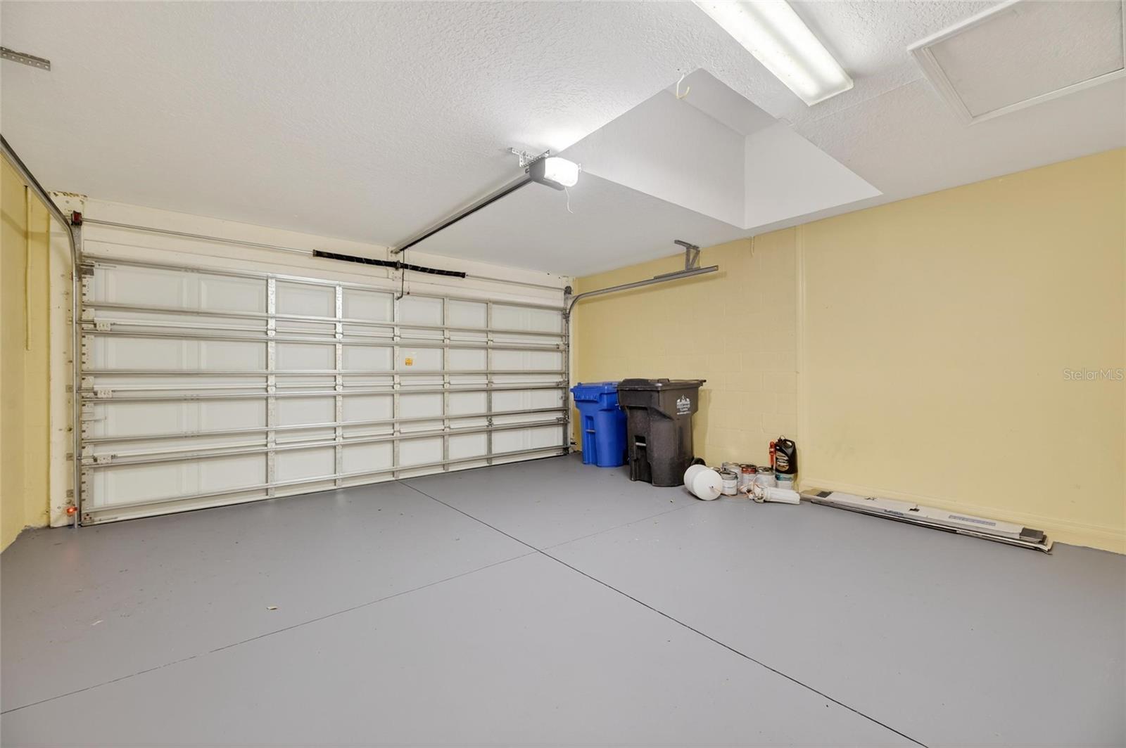 WELLINGTON NORTH AT BAY PARK - Residential