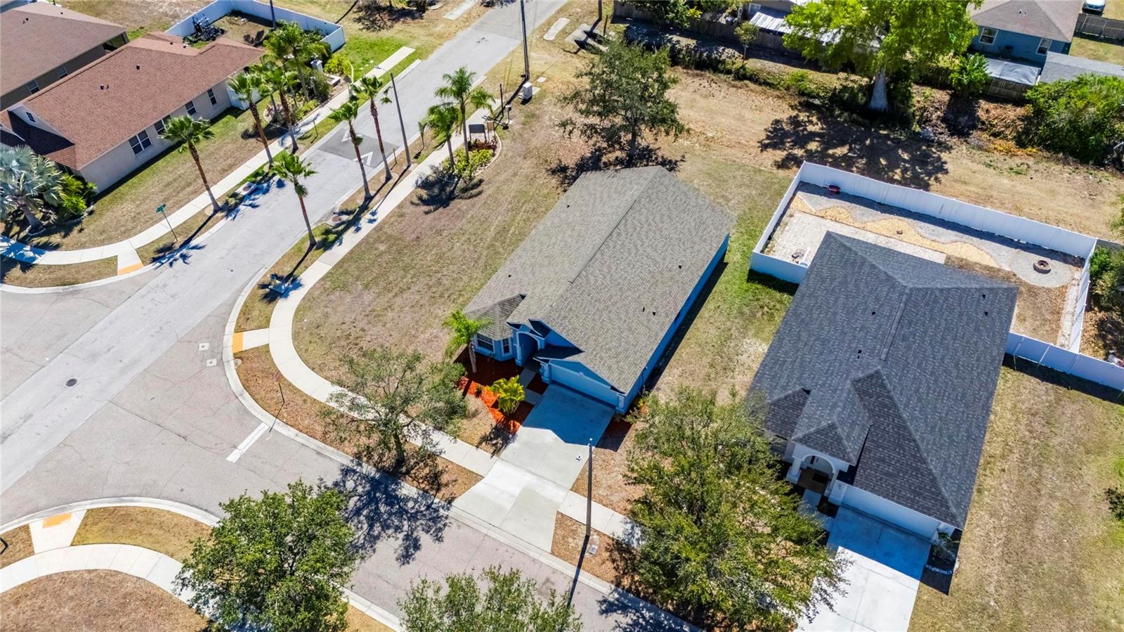 WELLINGTON NORTH AT BAY PARK - Residential