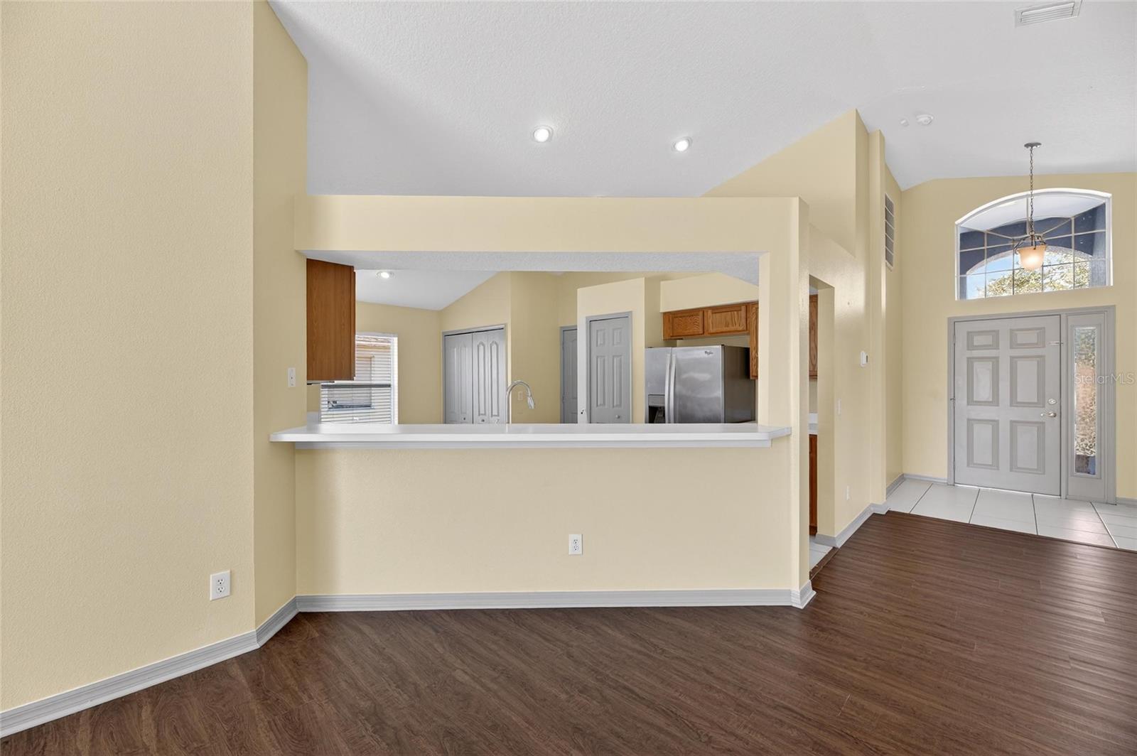 WELLINGTON NORTH AT BAY PARK - Residential