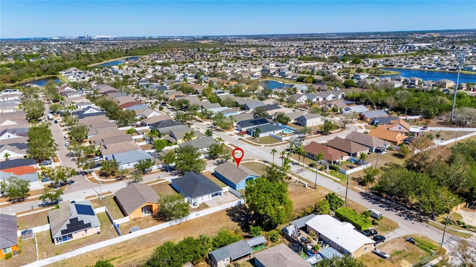 WELLINGTON NORTH AT BAY PARK - Residential