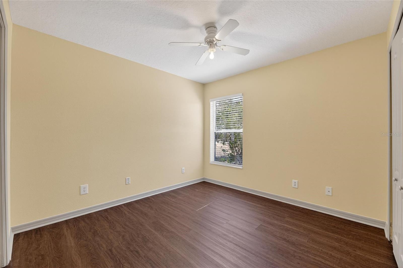 WELLINGTON NORTH AT BAY PARK - Residential