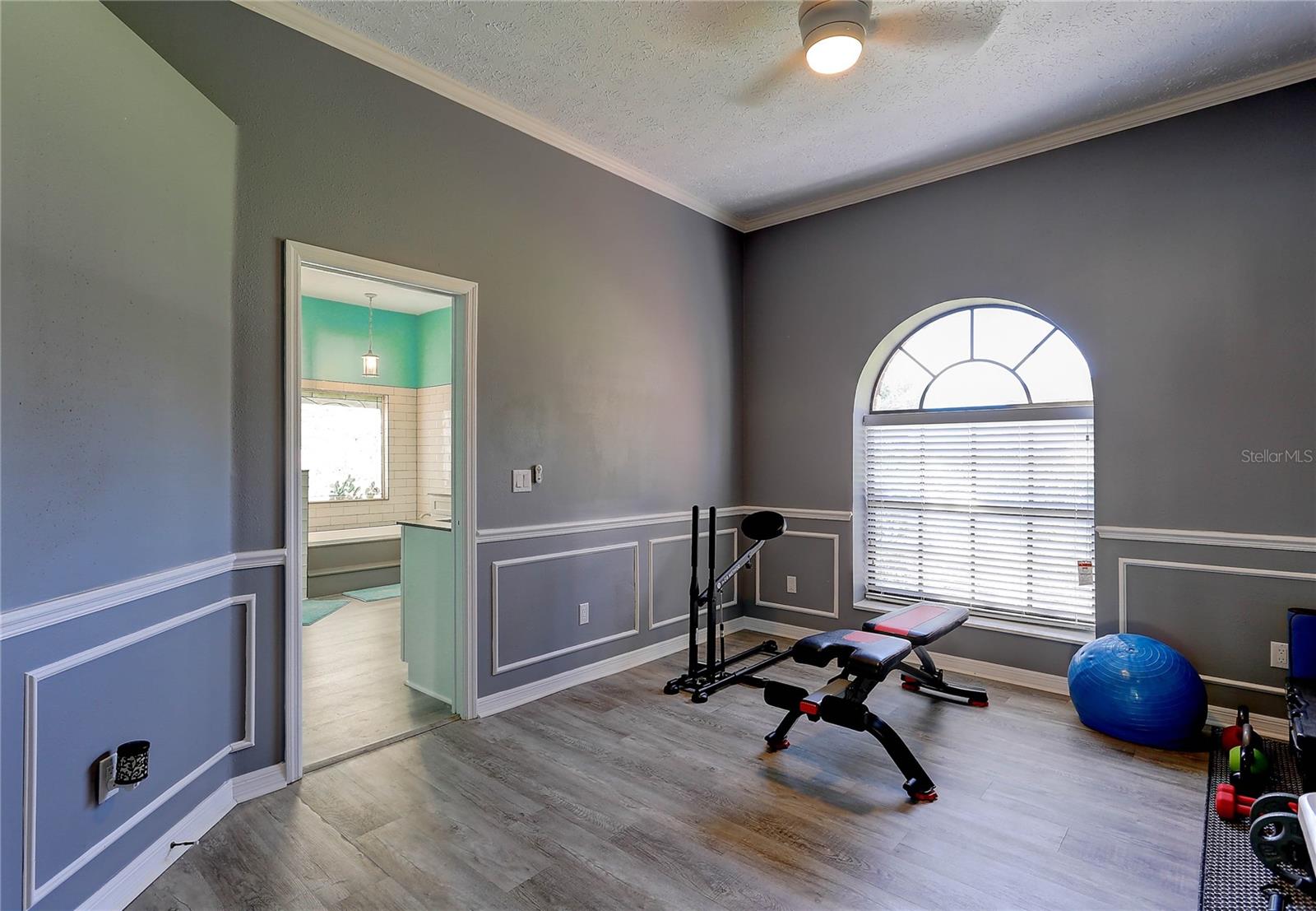 COUNTRY GATE - Residential