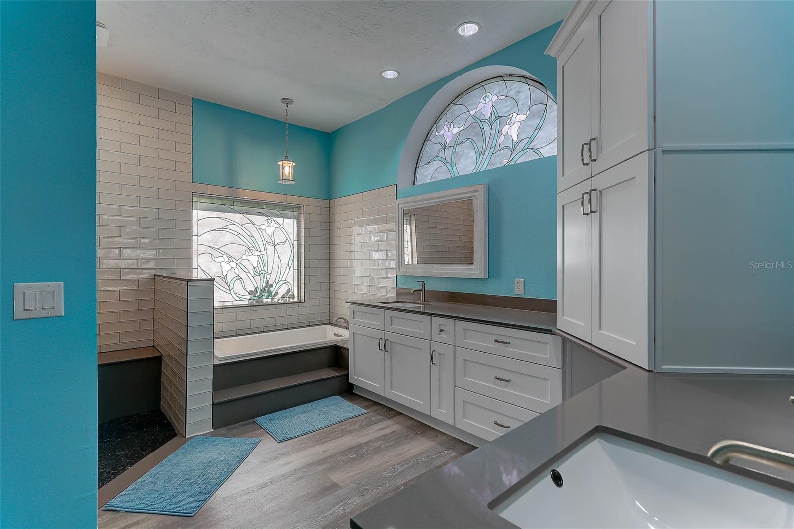 COUNTRY GATE - Residential