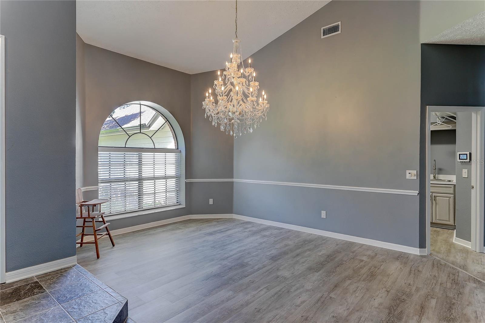 COUNTRY GATE - Residential