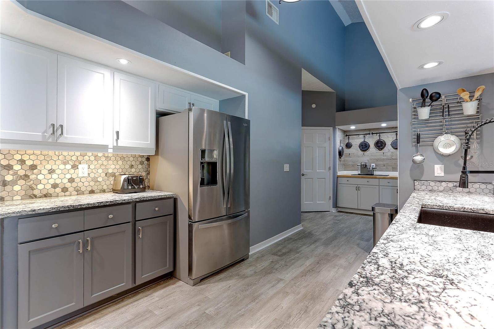 COUNTRY GATE - Residential