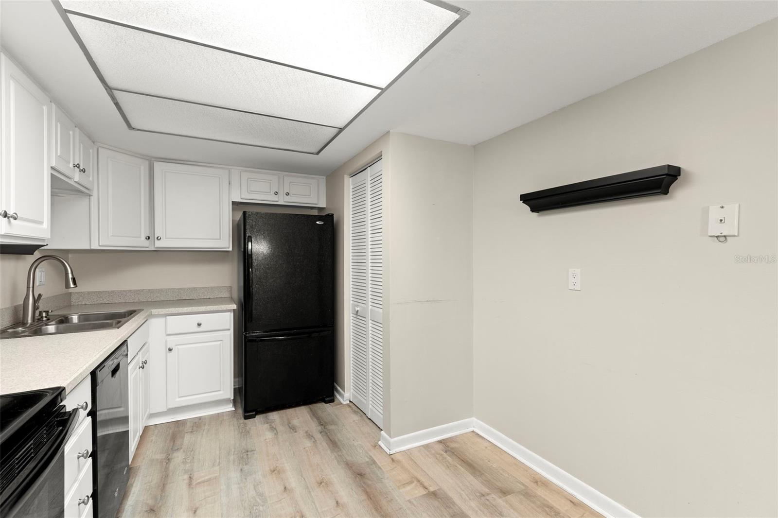 WEST SHORE VILLAGE - Residential