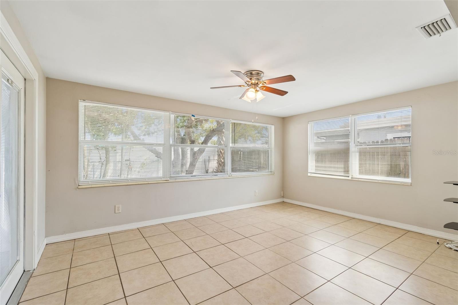 ORANGE LAKE VILLAGE - Residential