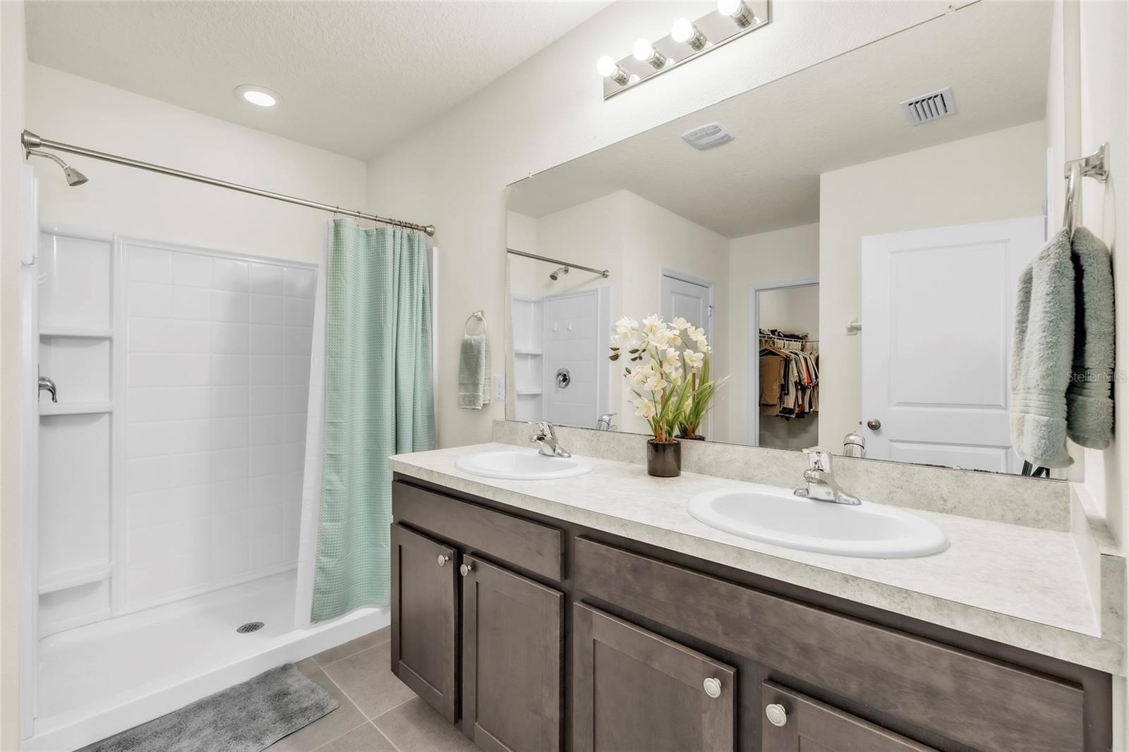 OAKMONT RESERVE PH 1 - Residential