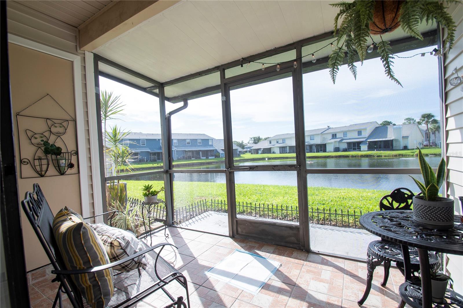 HAMPTON PARK TWNHMS UN 1 - Residential