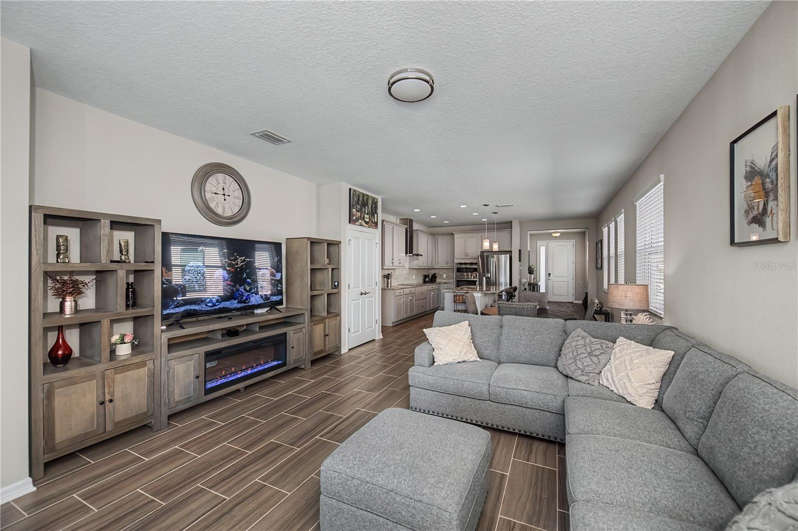 OASIS/WEST VLGS PH 2 REP - Residential