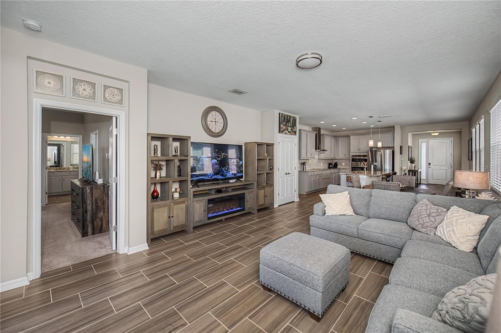 OASIS/WEST VLGS PH 2 REP - Residential