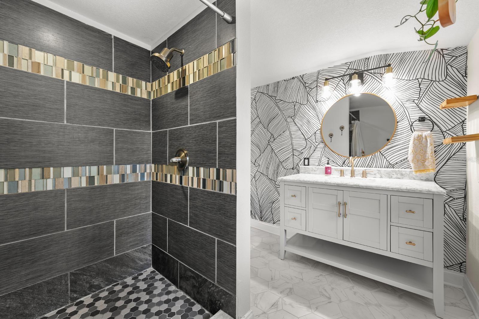 806 E LAMBRIGHT STREET