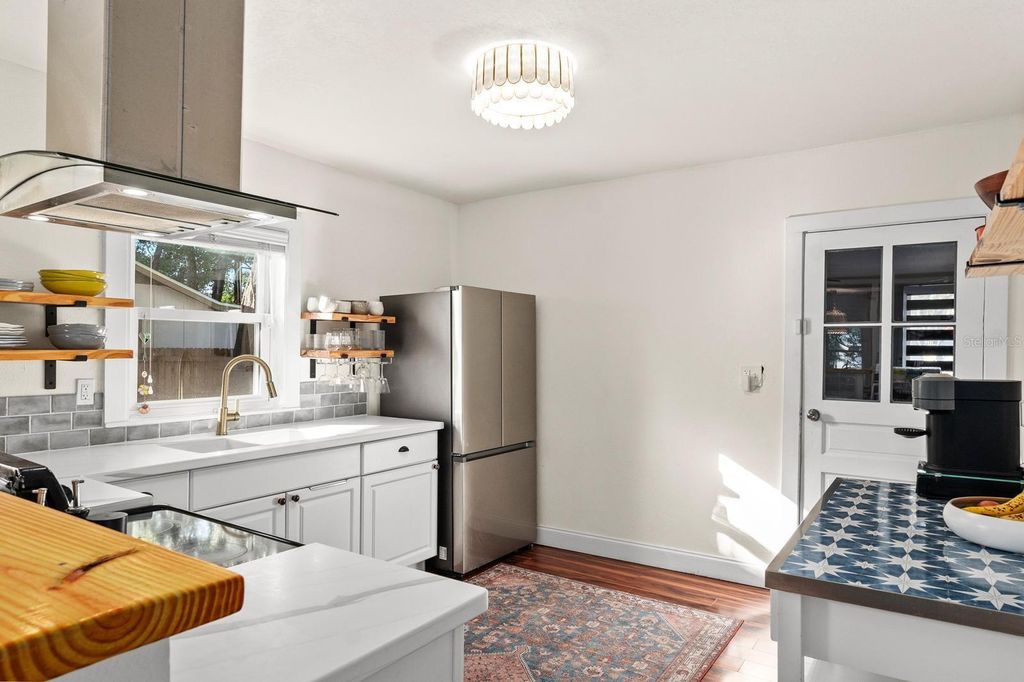 Photo of 806 E Lambright Street, Tampa, FL 33604 (MLS # TB8468745)