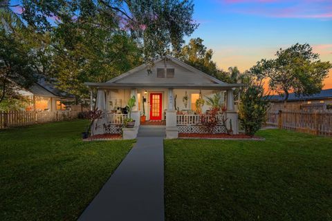 806 E LAMBRIGHT STREET TAMPA FL 33604