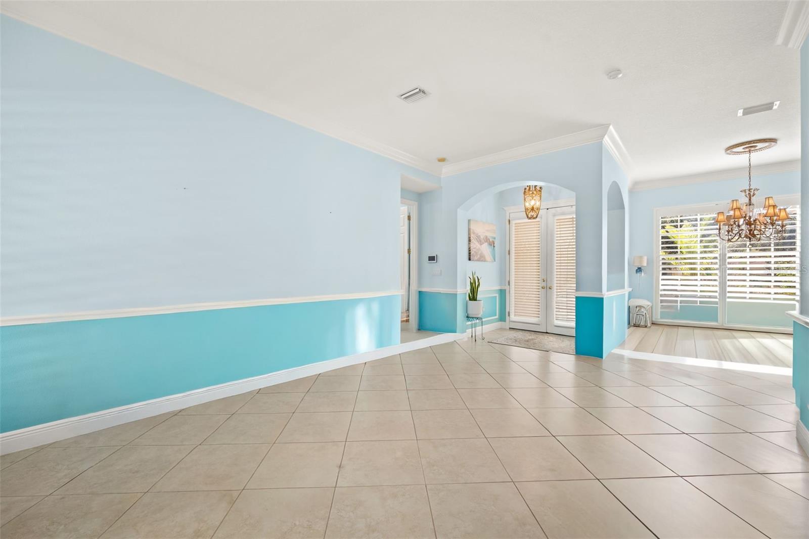 6882 TAILFEATHER WAY