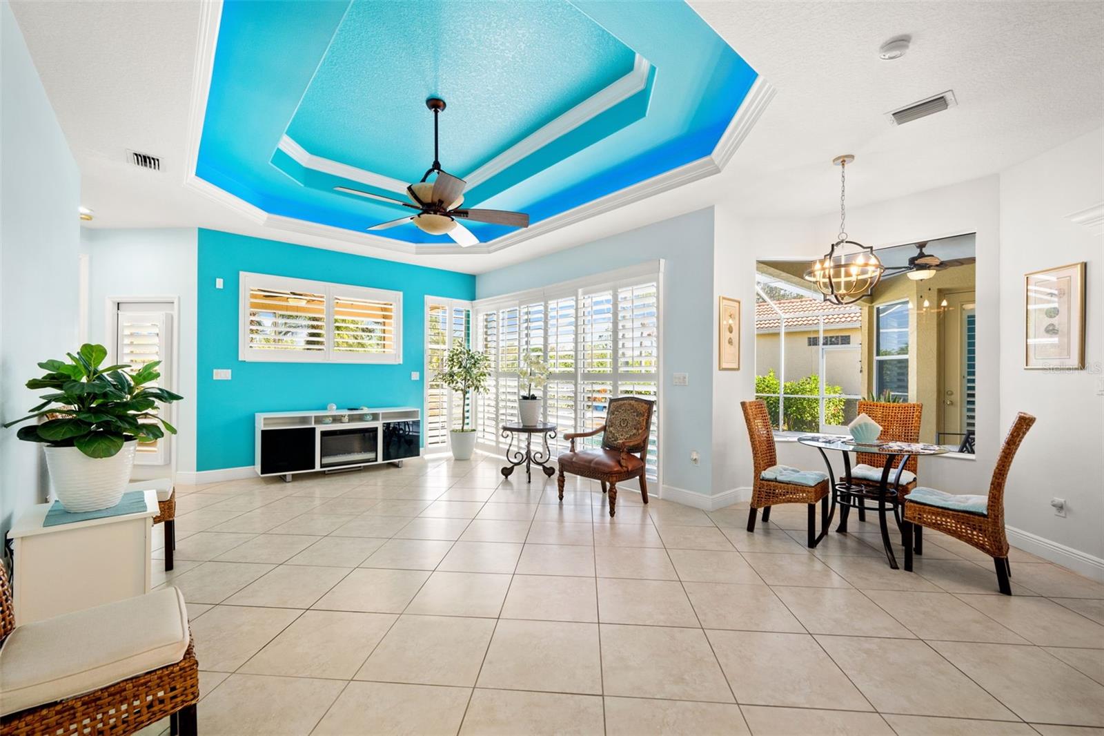 TAILFEATHER WAY AT TARA - Residential