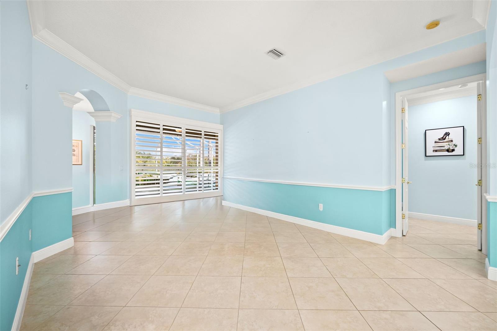 TAILFEATHER WAY AT TARA - Residential