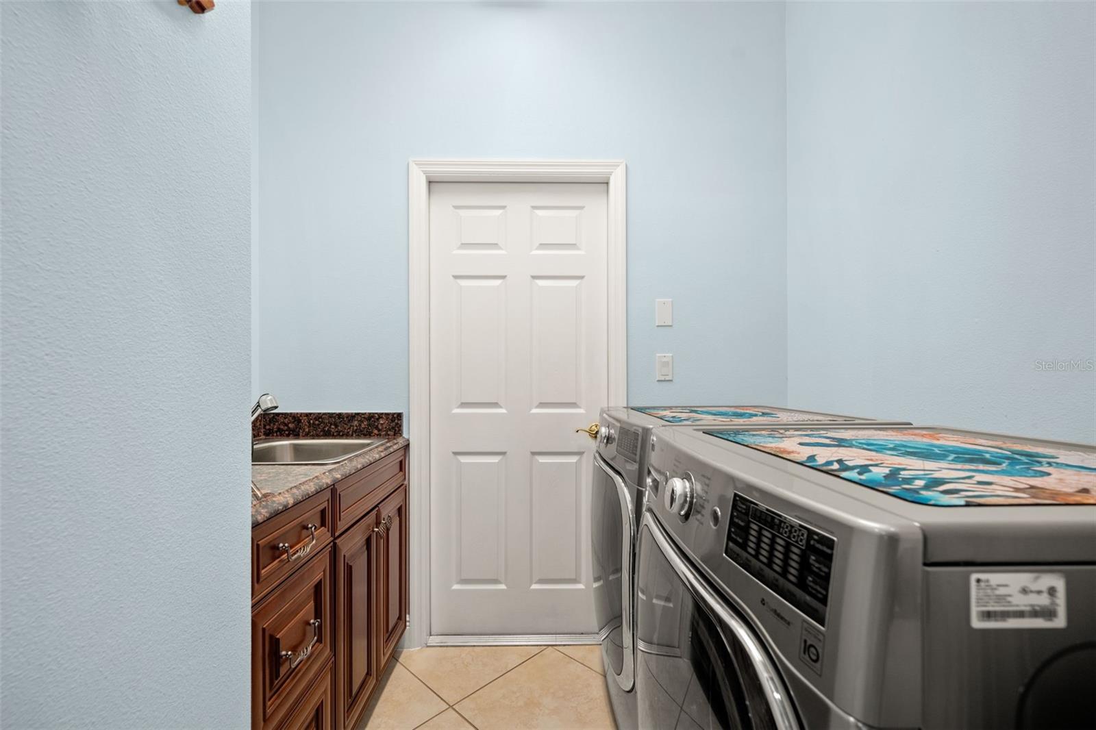 TAILFEATHER WAY AT TARA - Residential