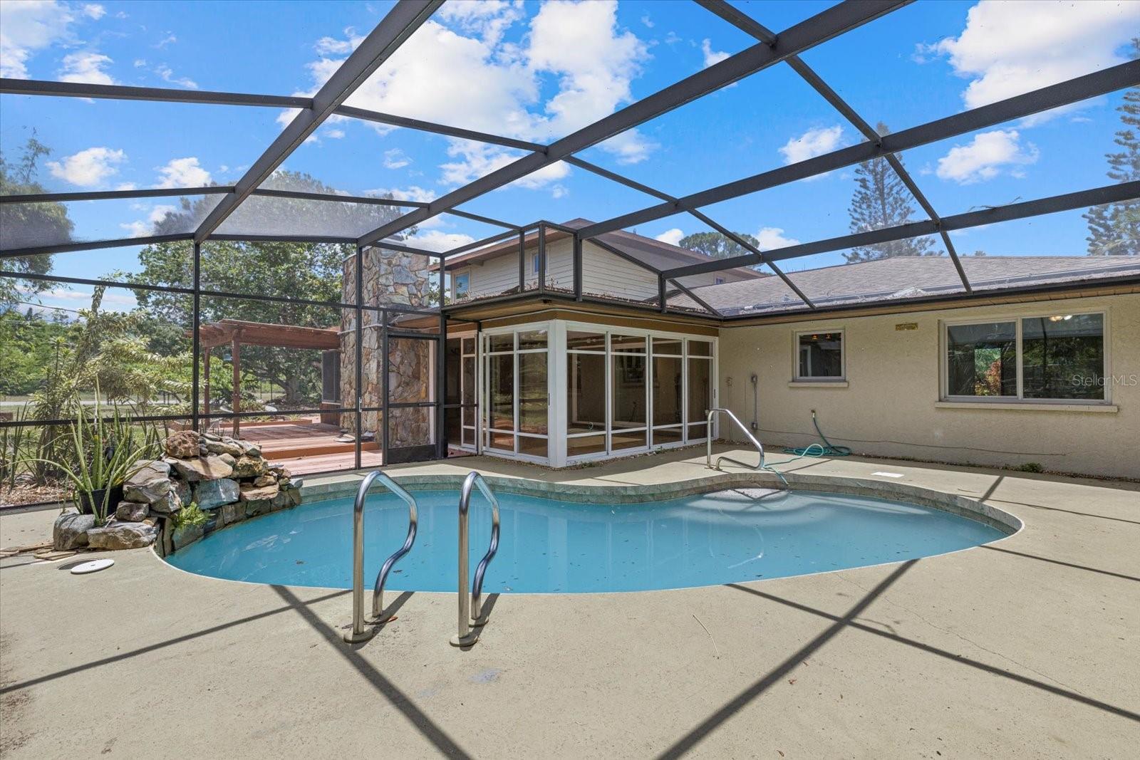 ACREAGE - Residential