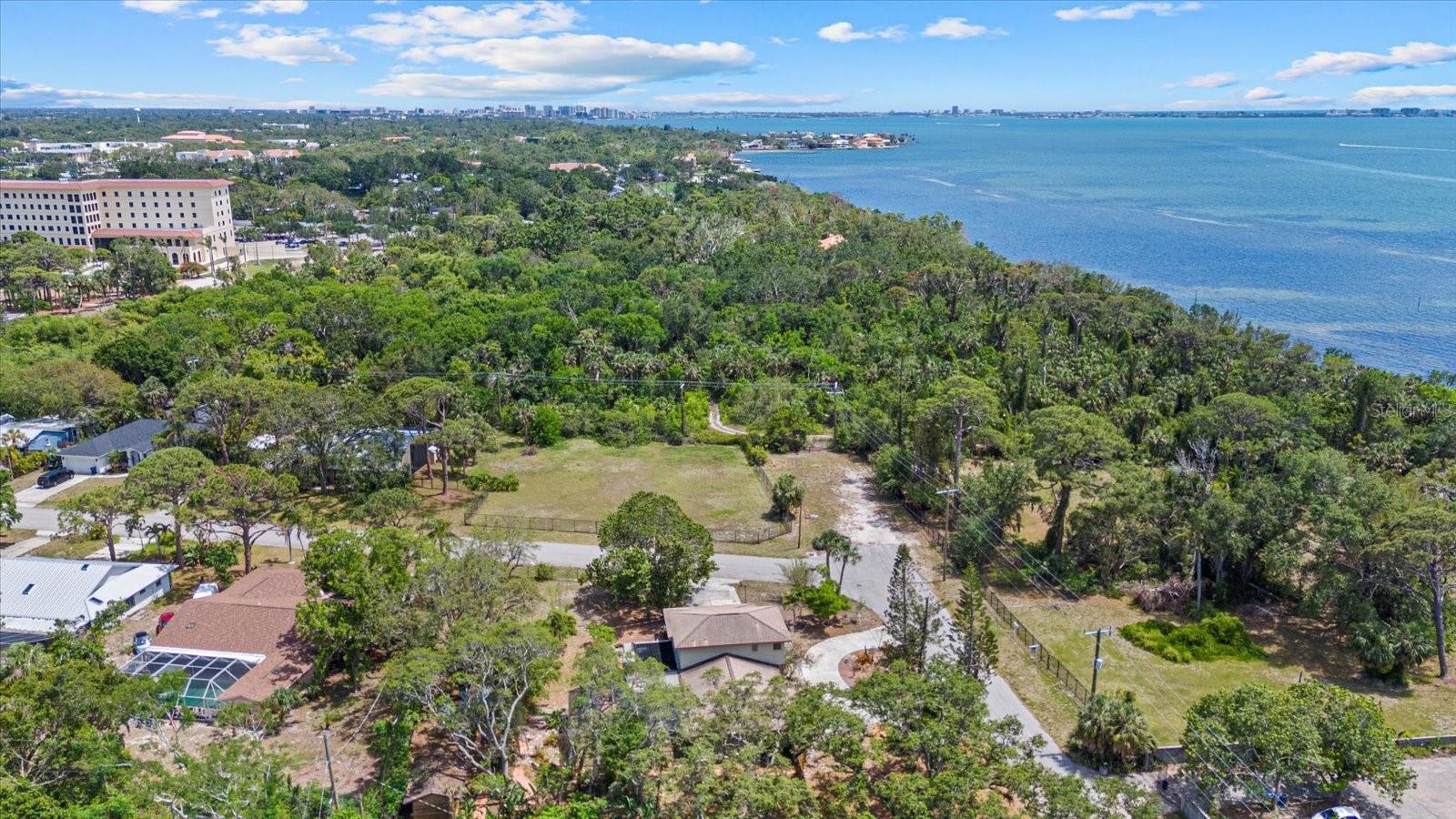 ACREAGE - Residential